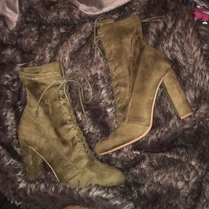 Steve Madden Elley Size 8.5
